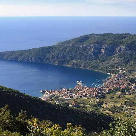 Seaside House Komiza, Vis - 3469 Komiža