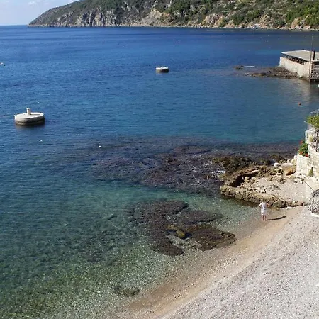 Seaside House Komiza, Vis - 3469 Komiza