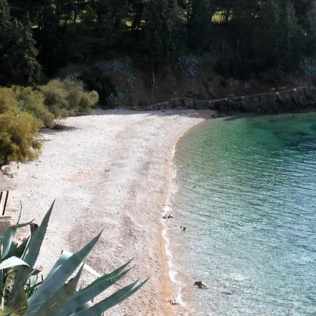 Seaside House Komiza, Vis - 3469 Vikendica